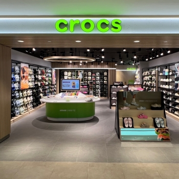 Crocs Plaza Singapura
